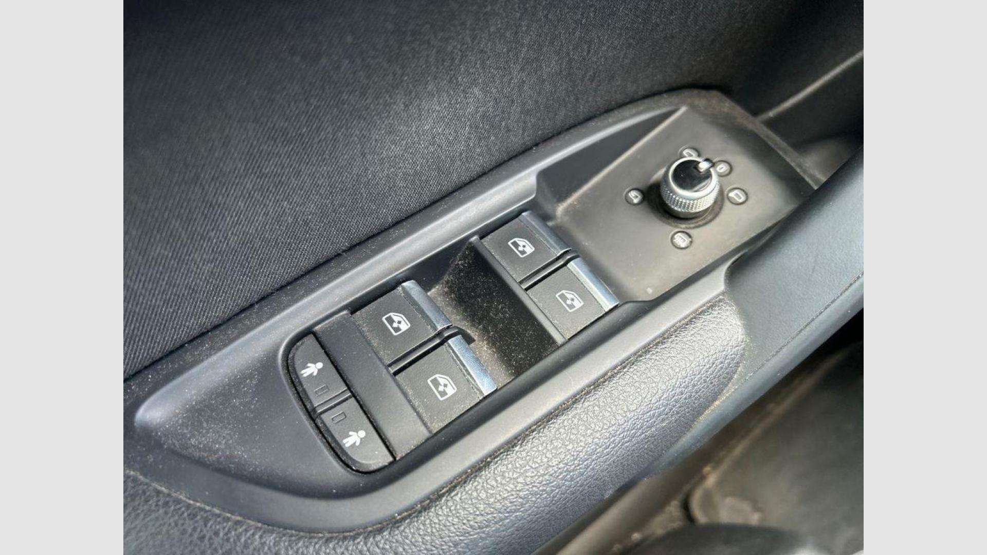 Audi Q5 design 40 TDI quattro 140 kW (190 CV) S tronic