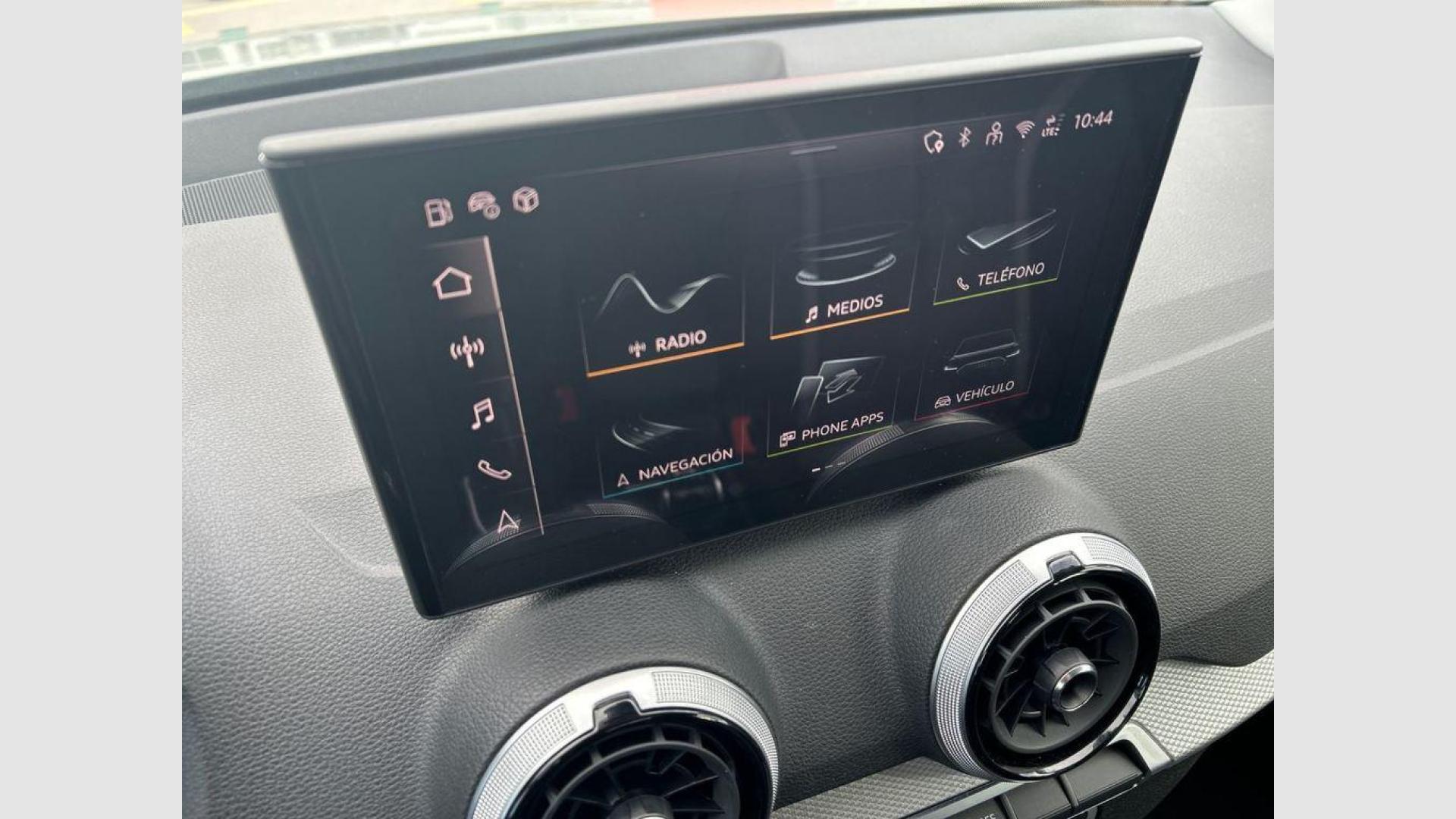 Audi Q2 S line 30 TFSI 85 kW (116 CV)
