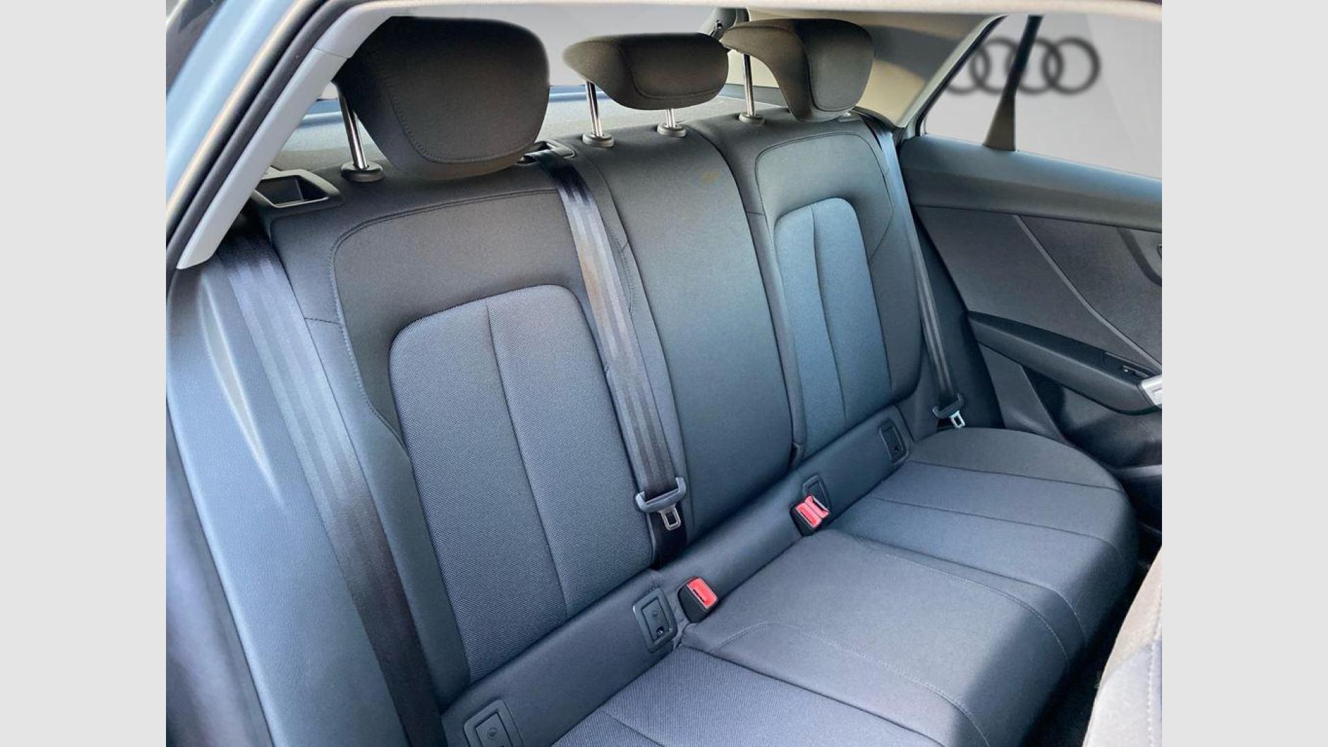 Audi Q2 Advanced 30 TDI 85 kW (116 CV)