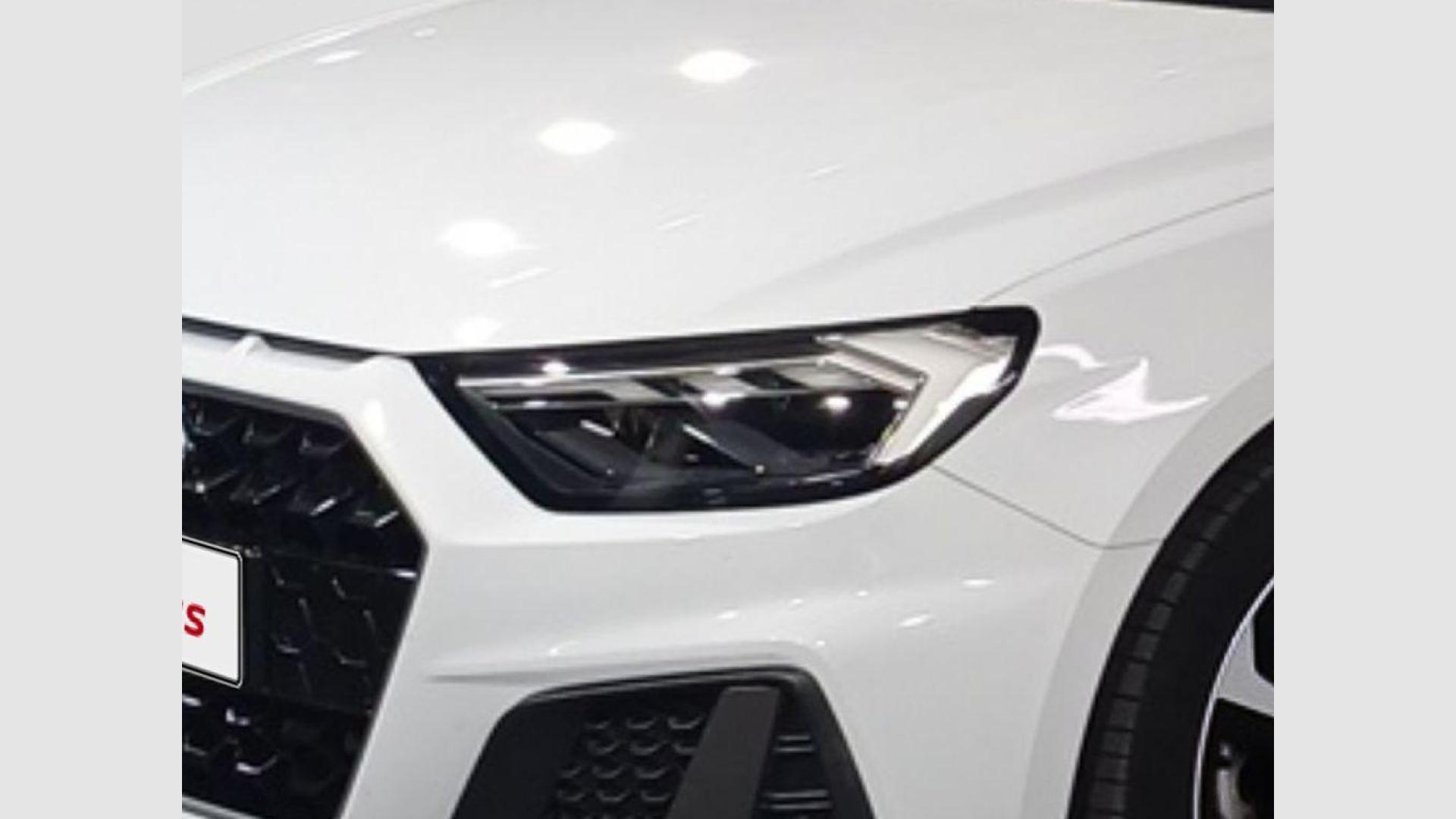 Audi A1 Sportback Adrenalin edition 30 TFSI 81 kW (110 CV)