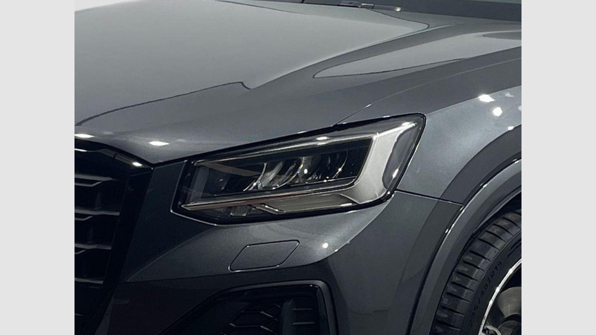 Audi Q2 Black line 35 TFSI 110 kW (150 CV)