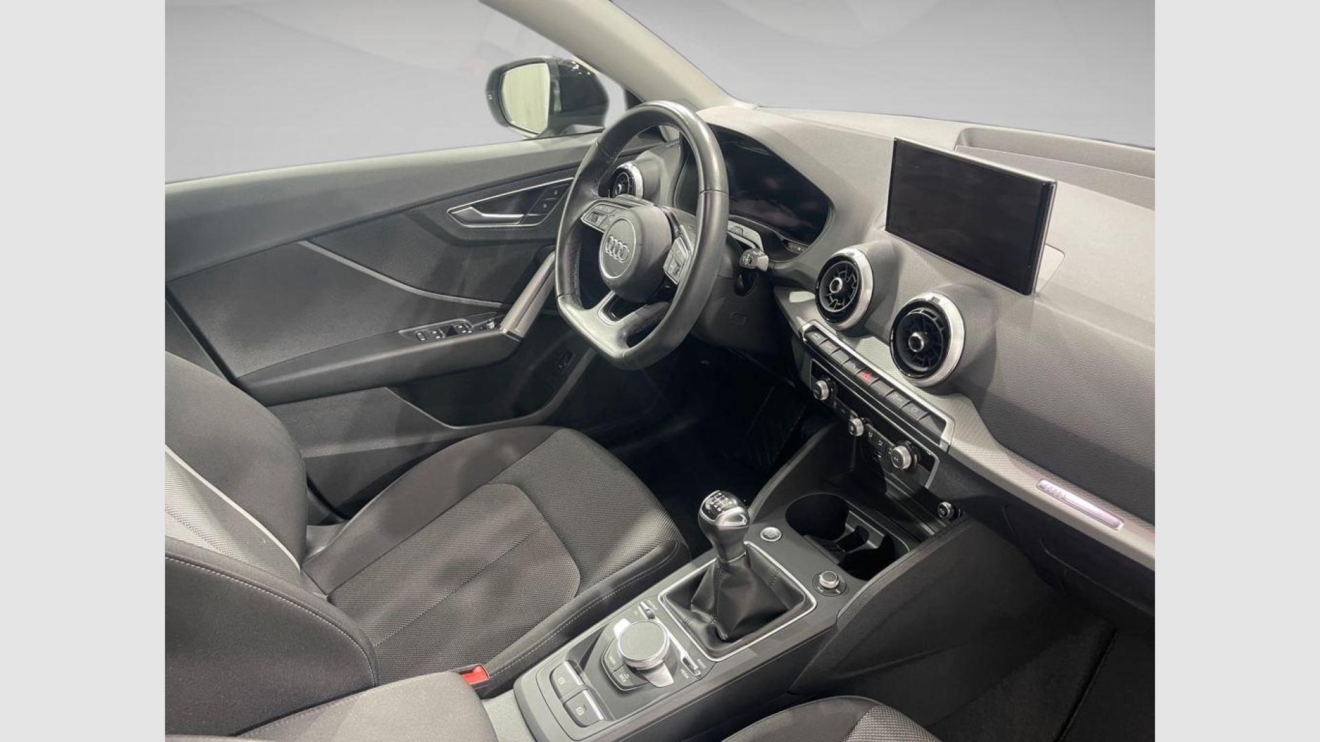 Audi Q2 Black line 35 TFSI 110 kW (150 CV)