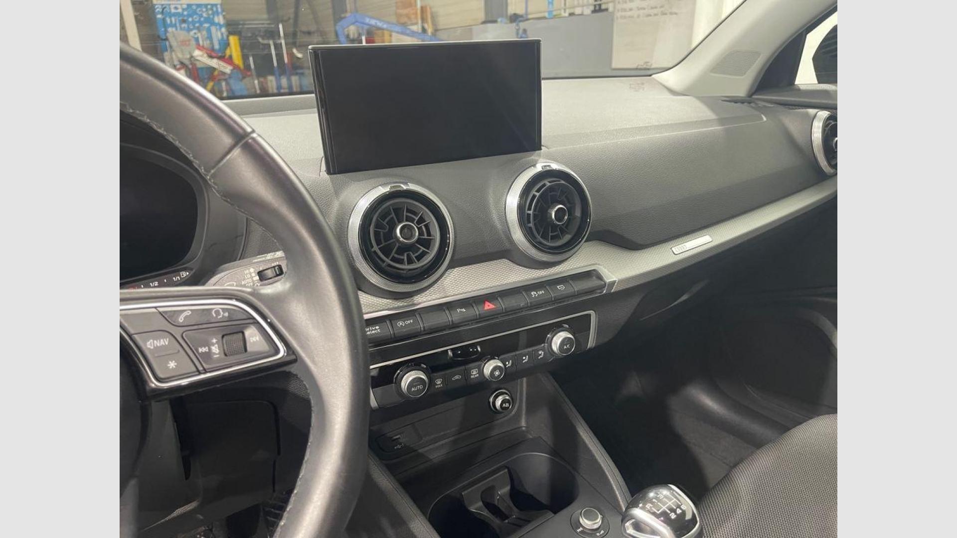 Audi Q2 Black line 35 TFSI 110 kW (150 CV)