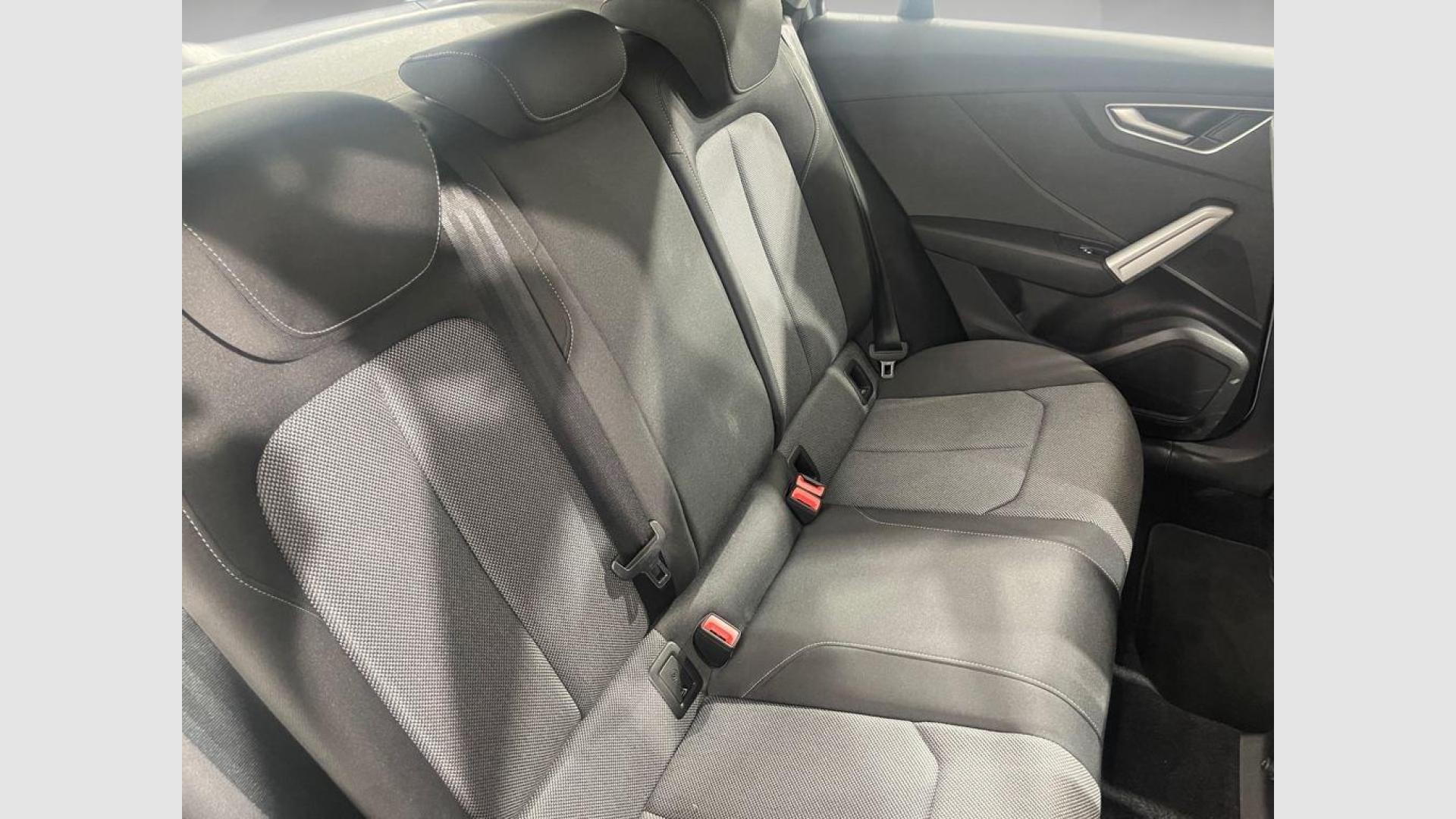 Audi Q2 S line 30 TFSI 85 kW (116 CV)