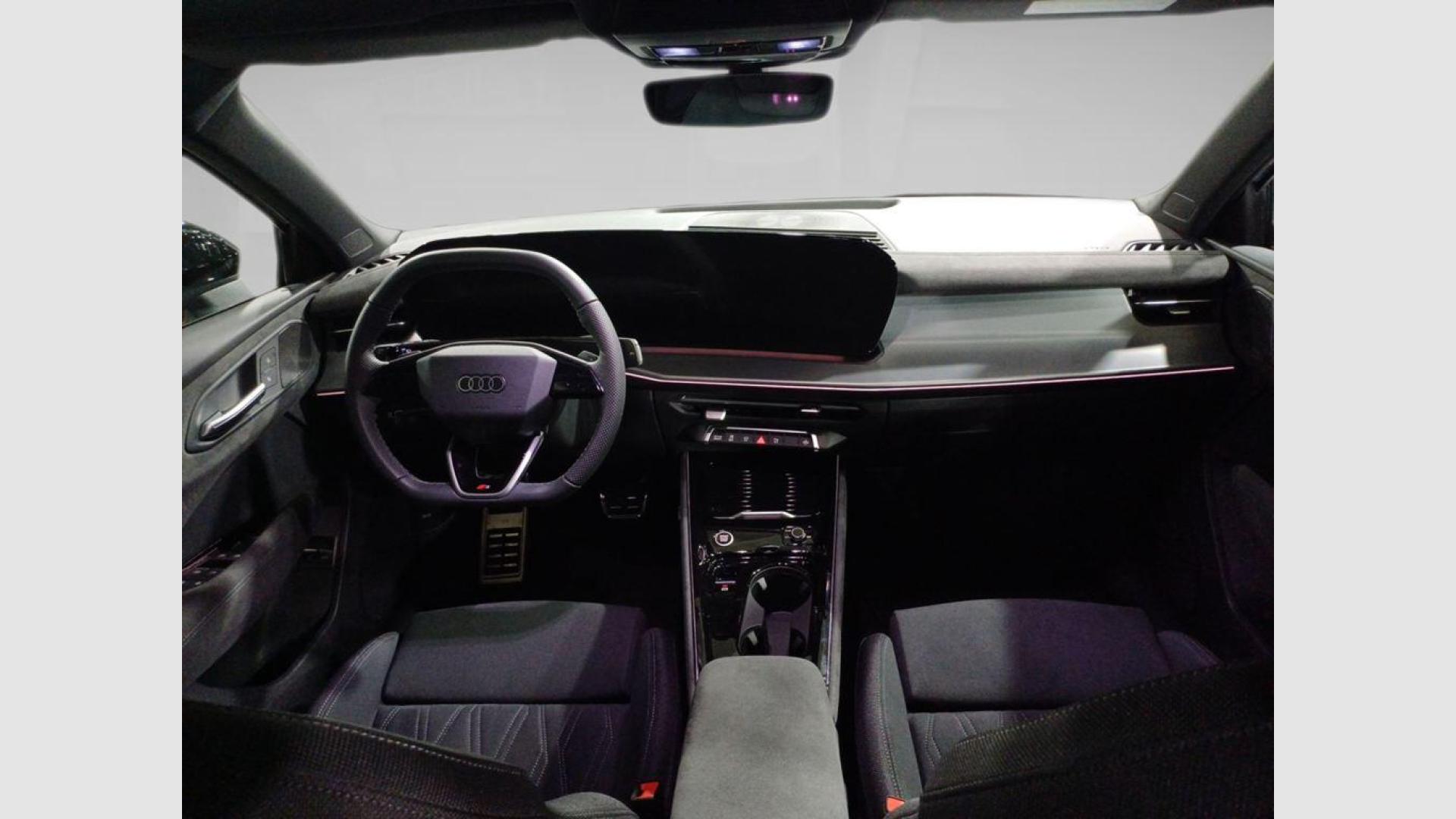 Audi Q3 Black line 200 kW (272 CV)