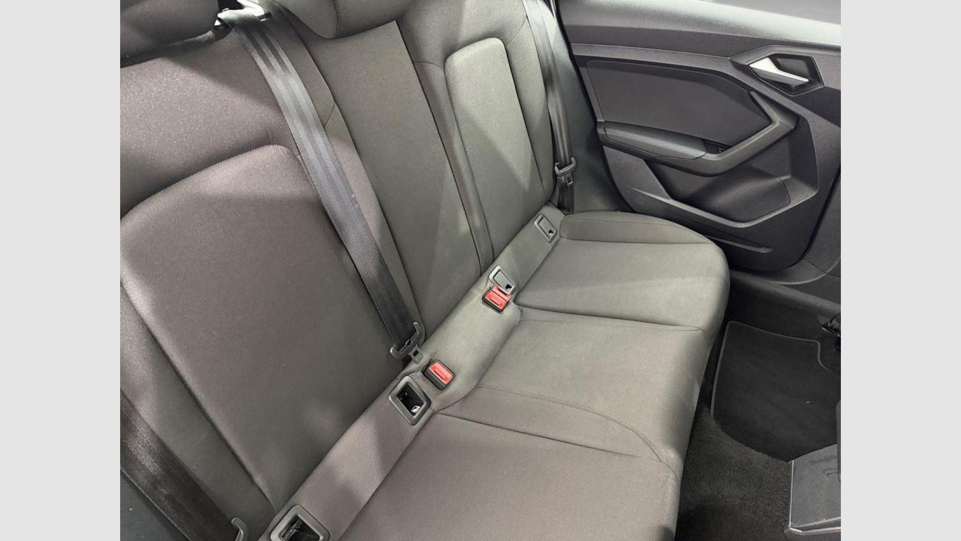 Audi A1 Sportback Advanced 25 TFSI 70 kW (95 CV)