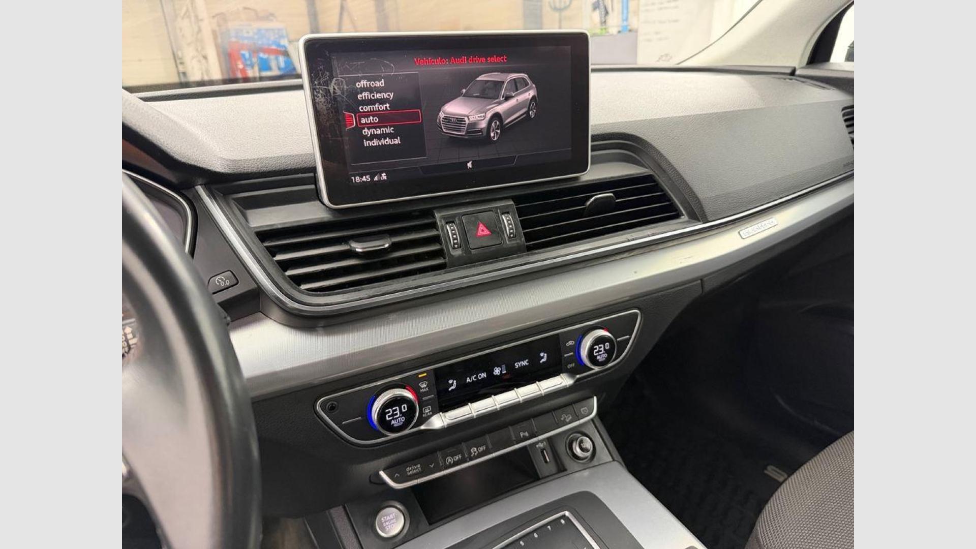 Audi Q5 Design 35 TDI quattro 120 kW (163 CV) S tronic