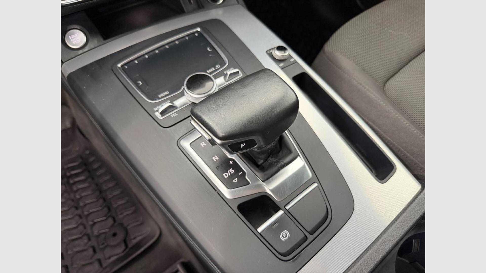 Audi Q5 Design 35 TDI quattro 120 kW (163 CV) S tronic