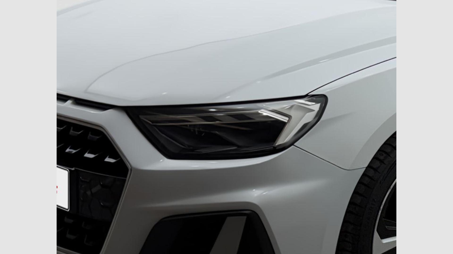 Audi A1 Sportback Adrenalin 30 TFSI 81 kW (110 CV)