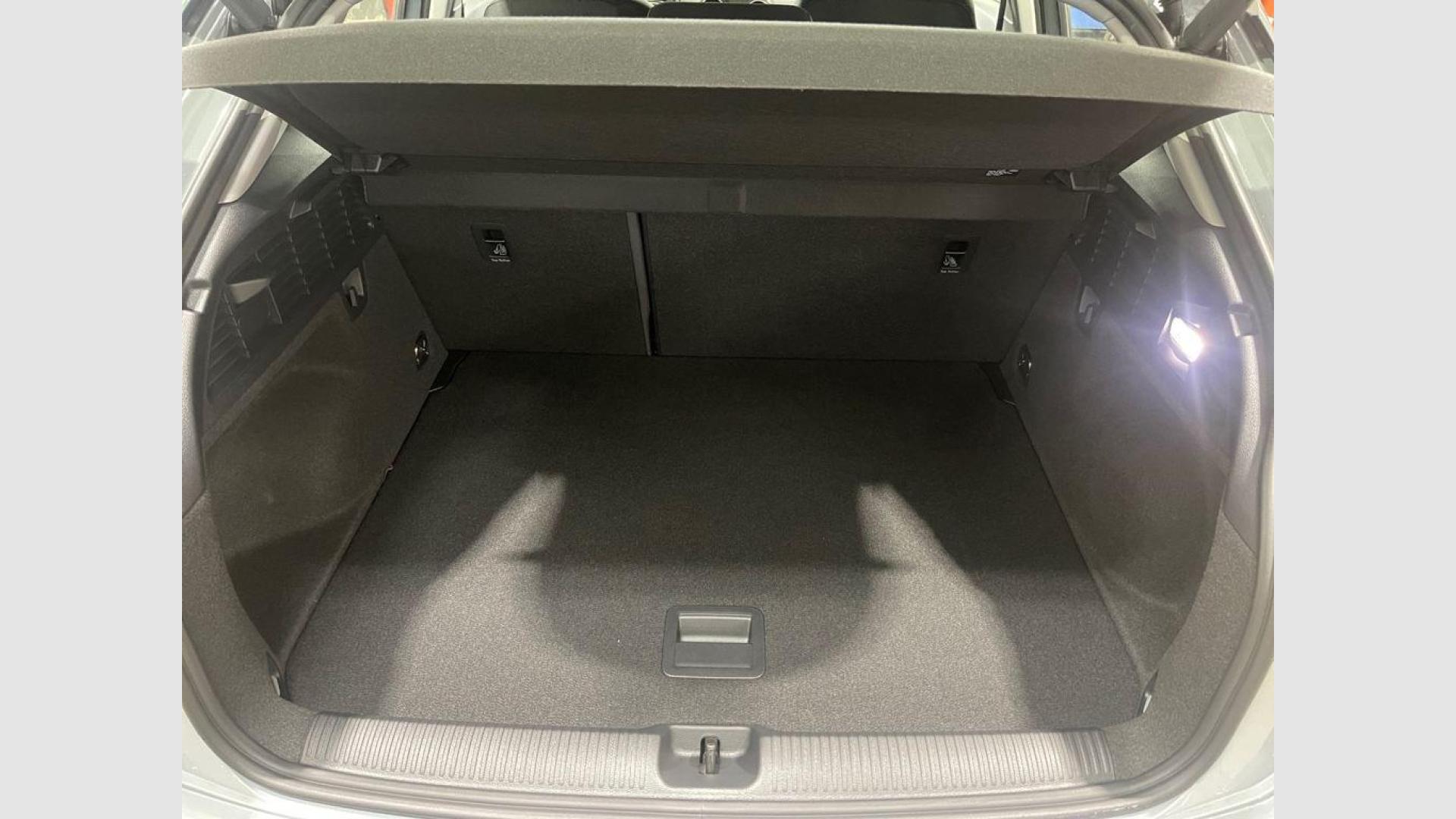 Audi Q2 Advanced 30 TFSI 85 kW (116 CV)