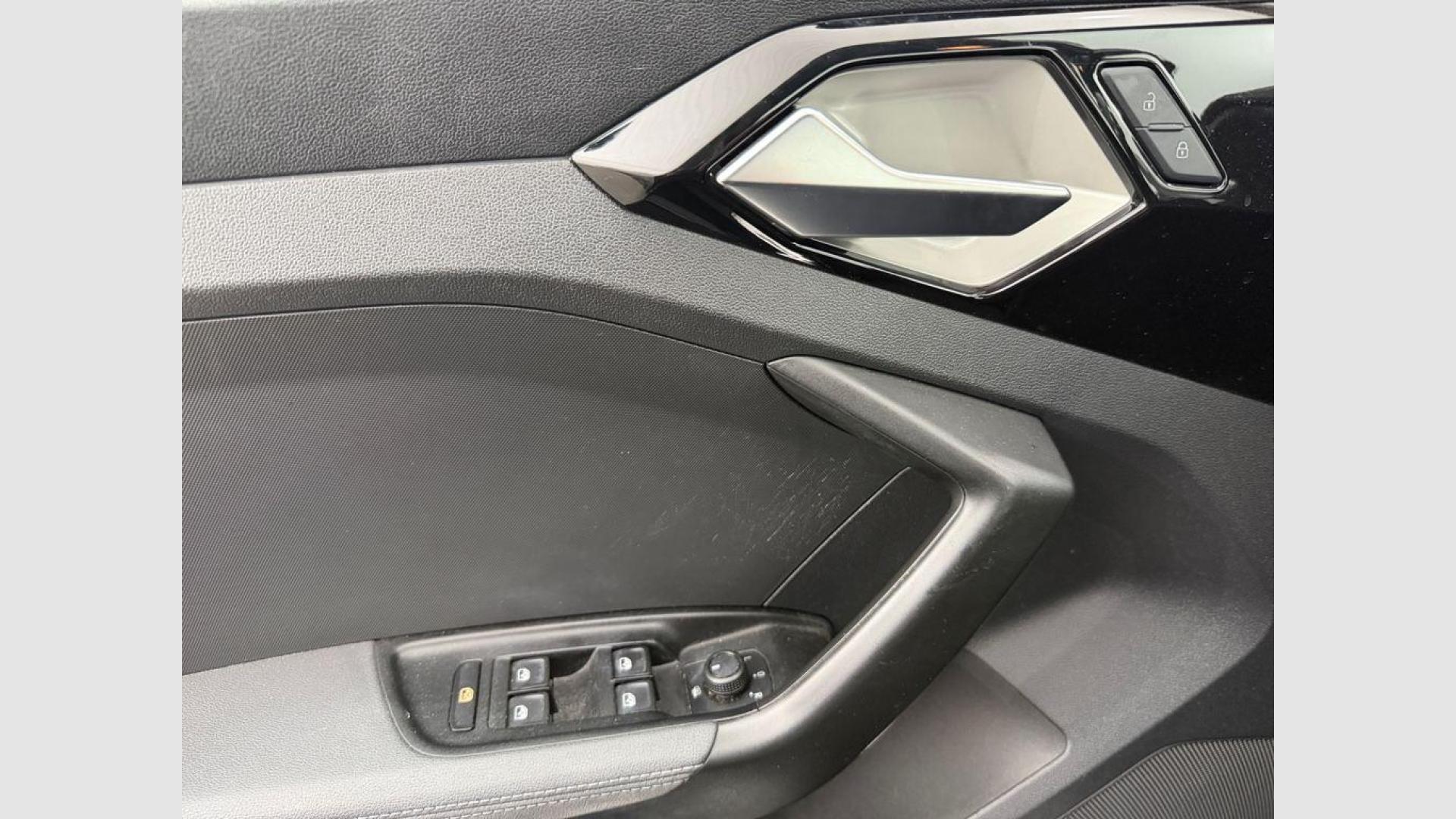 Audi A1 Citycarver Adrenalin 30 TFSI 81 kW (110 CV)