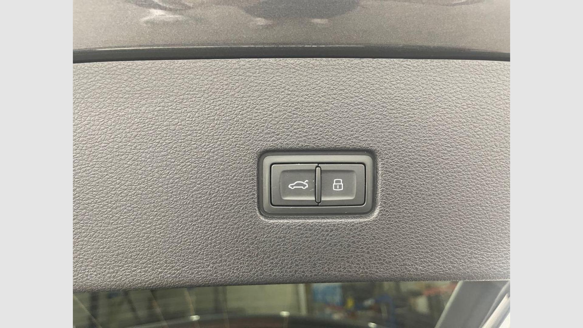 Audi Q8 Black line 50 TDI quattro 210 kW (286 CV) tiptronic