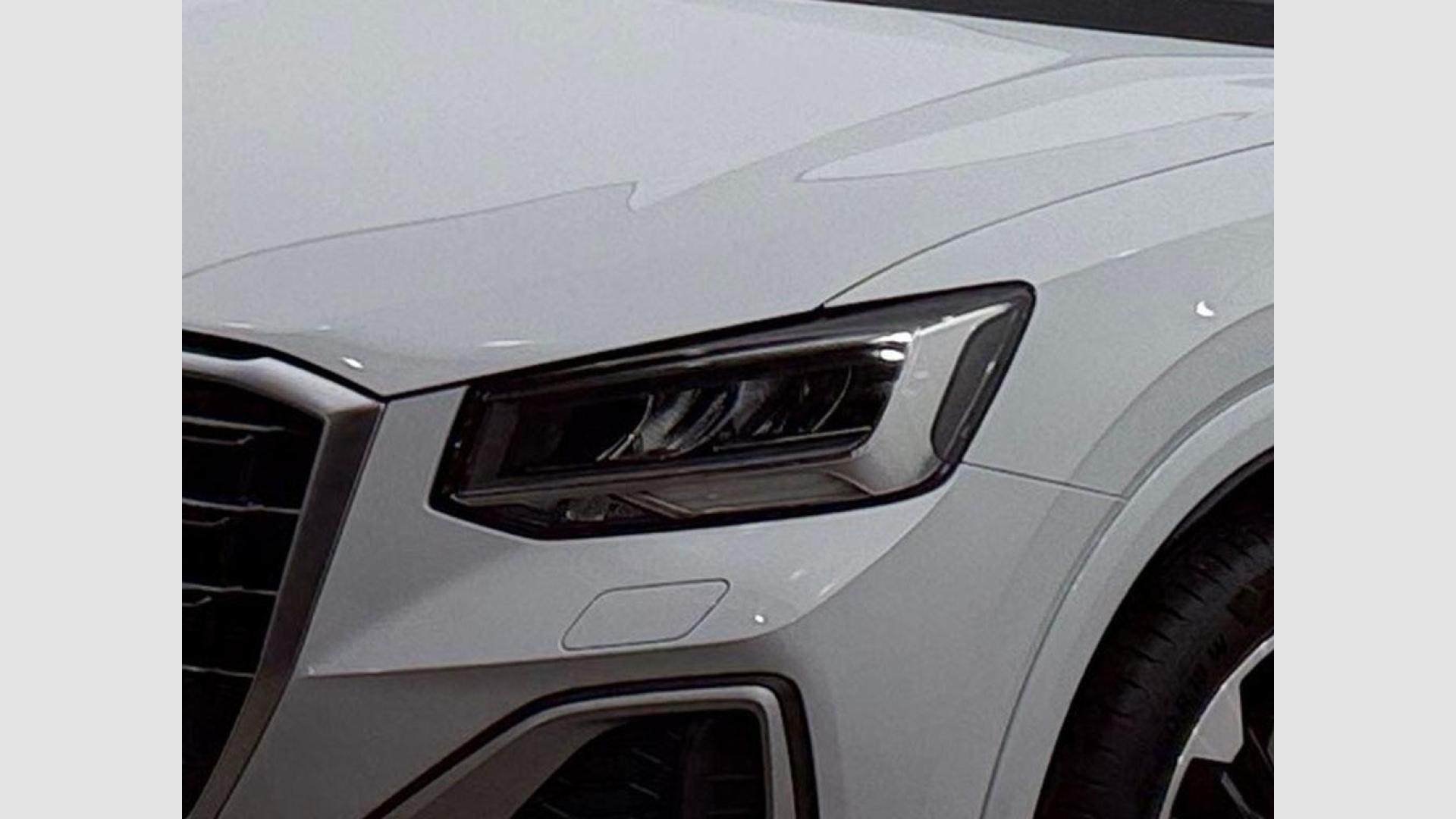 Audi Q2 S line 30 TFSI 85 kW (116 CV)