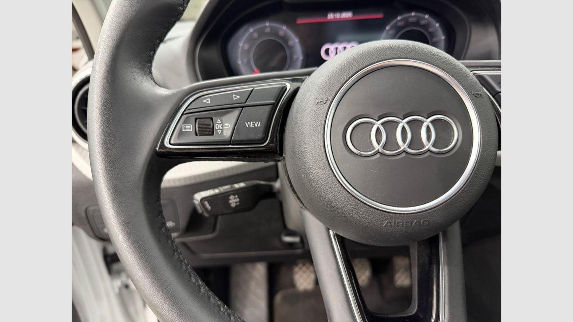 Audi Q2 S line 30 TFSI 85 kW (116 CV)