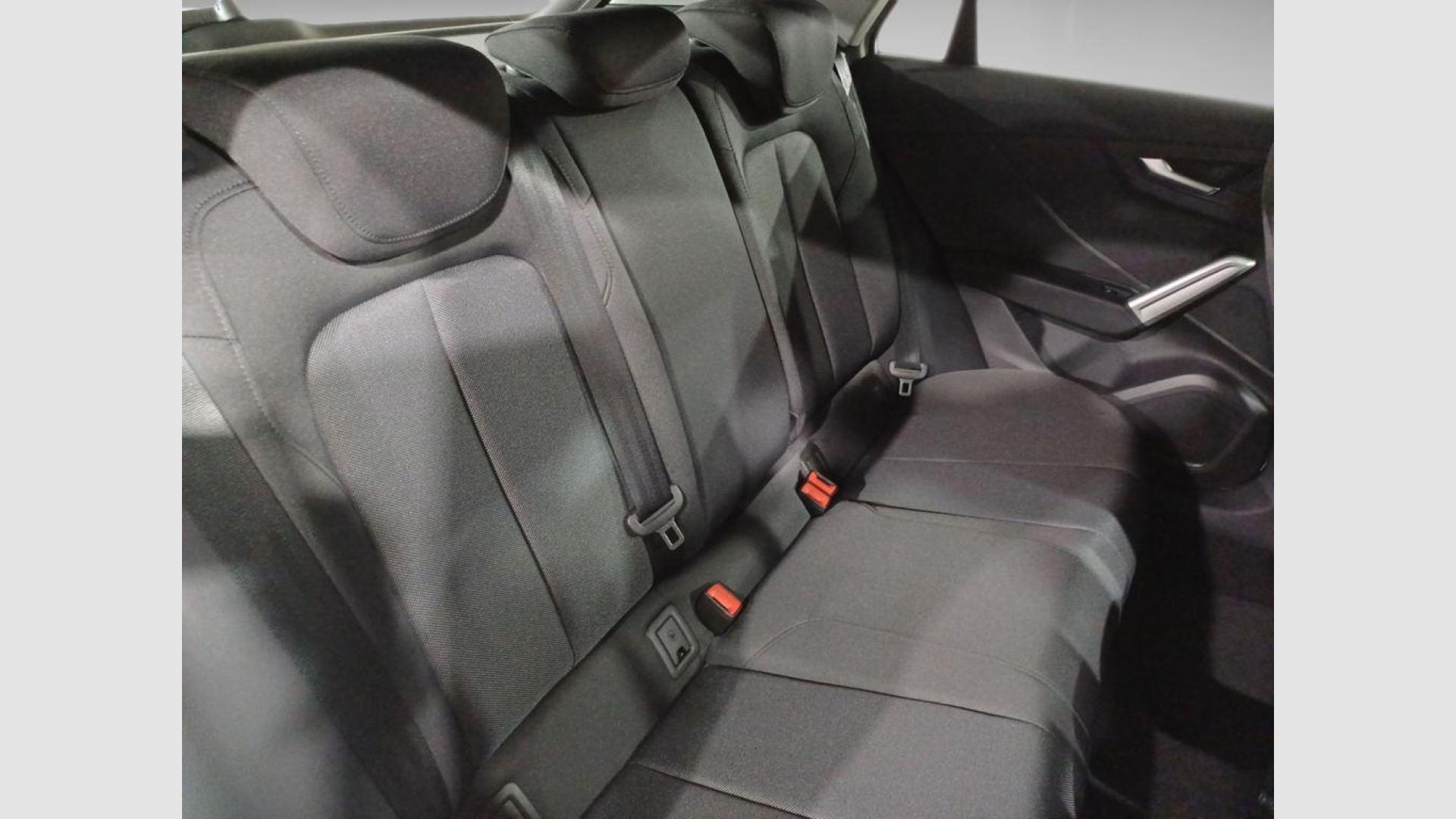 Audi Q2 Advanced 30 TFSI 85 kW (116 CV)