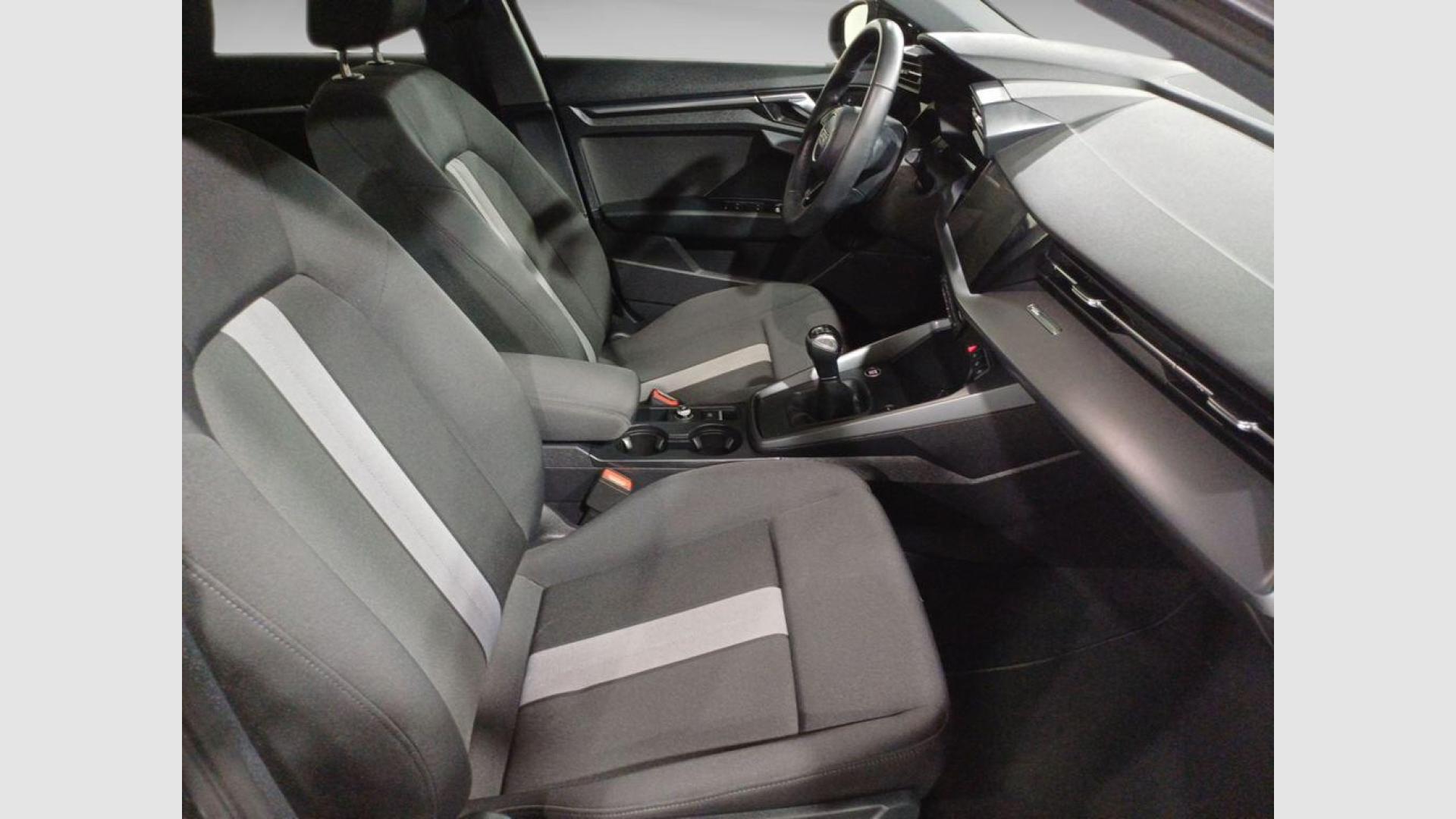 Audi A3 Sportback Advanced 30 TFSI 85 kW (116 CV)