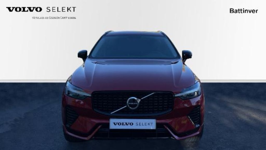 Volvo XC60 2.0 B4 D Plus Dark Auto - Rojo fusion