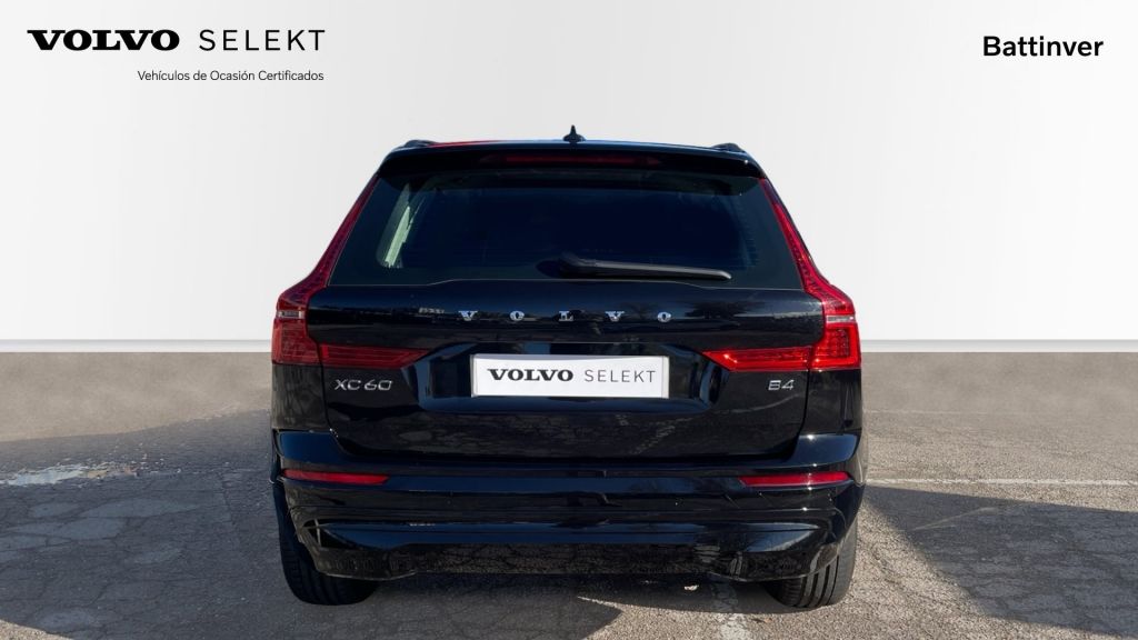 Volvo XC60 2.0 B4 G Core Pro Auto - Negro Onyx