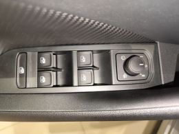 imagen swiper vehículo 16