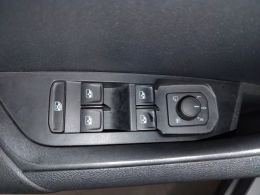 imagen swiper vehículo 16