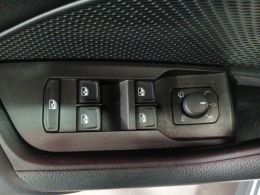 imagen swiper vehículo 12