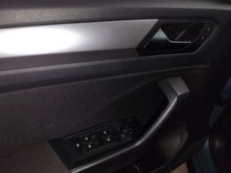 imagen swiper vehículo 15