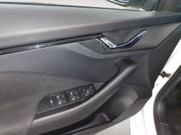 imagen swiper vehículo 16