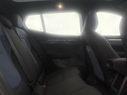 imagen swiper vehículo 28