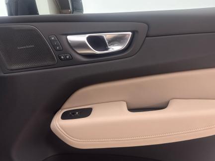 imagen swiper vehículo 24