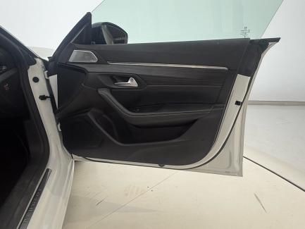 imagen swiper vehículo 24