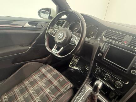 imagen swiper vehículo 12