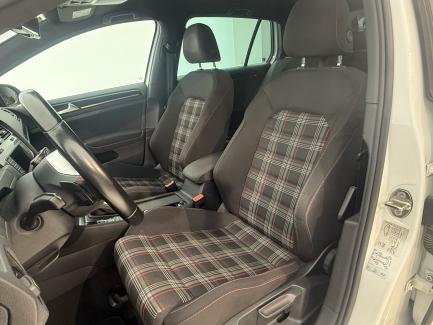 imagen swiper vehículo 26