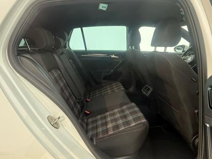 imagen swiper vehículo 28