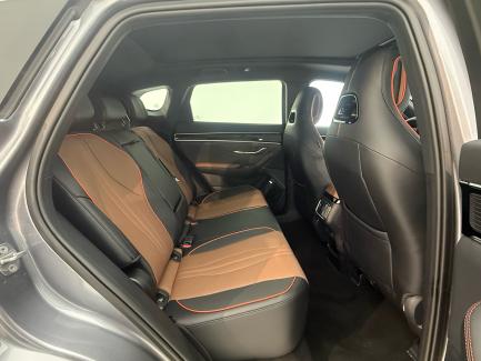 imagen swiper vehículo 28