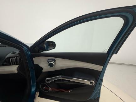 imagen swiper vehículo 24