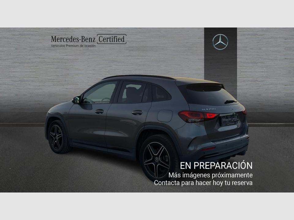Mercedes Benz GLA