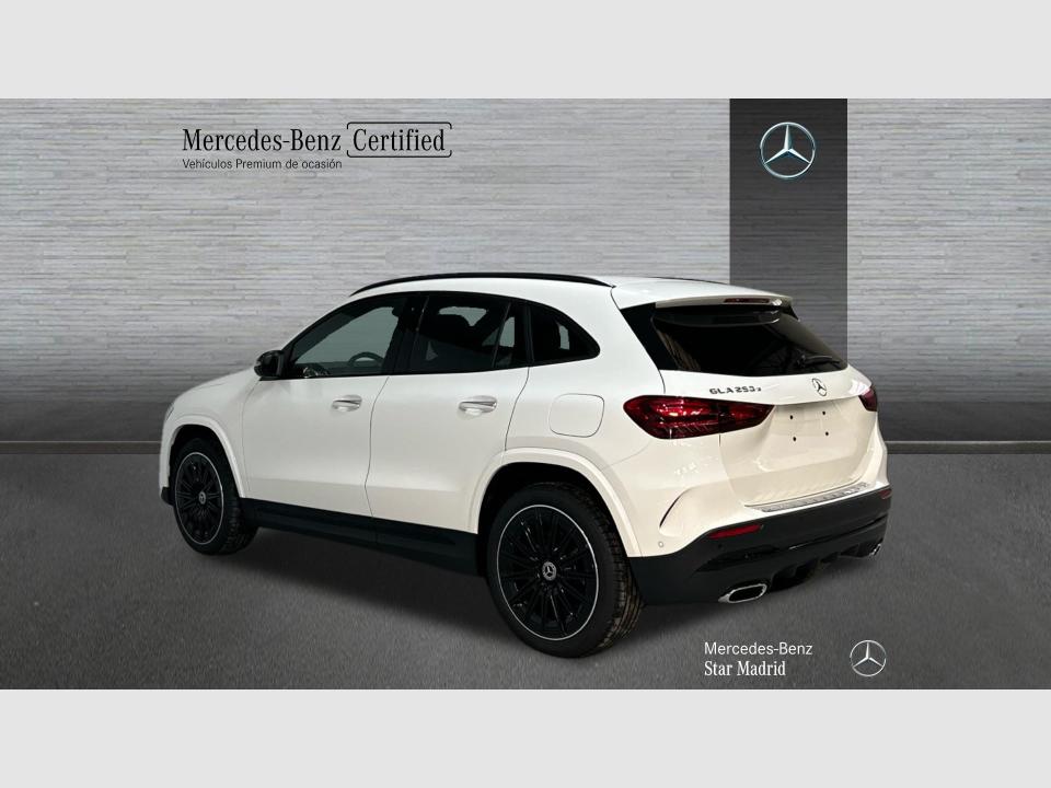 Mercedes Benz GLA