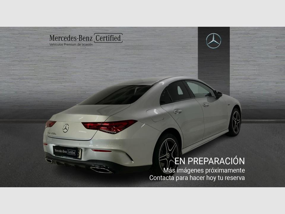 Mercedes Benz CLA