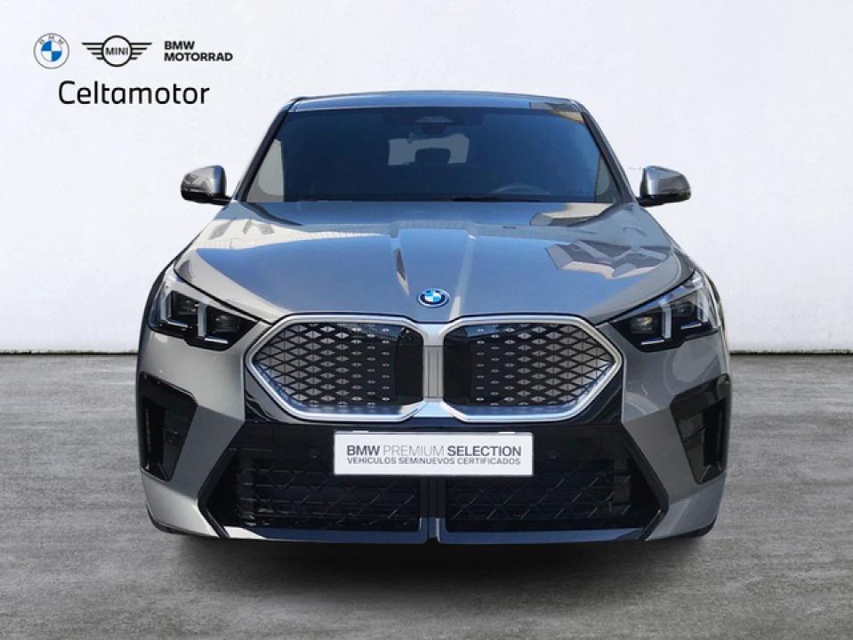 BMW ix2 eDrive20 150 kW (204 CV)