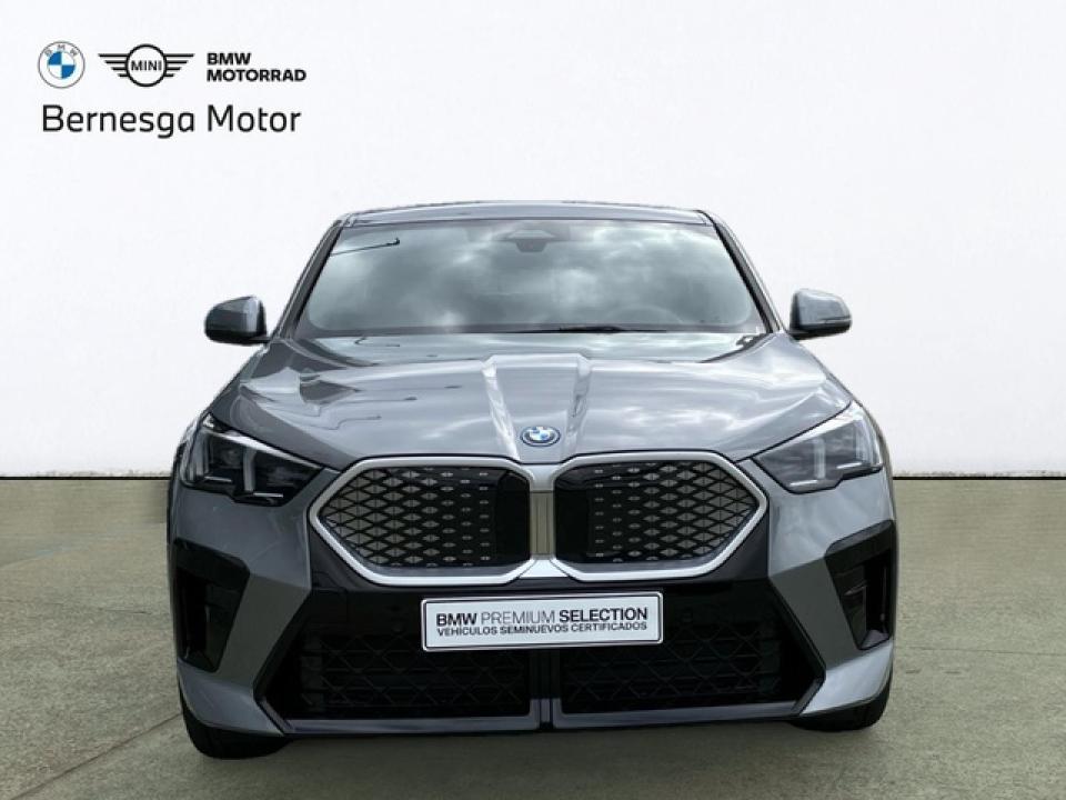 BMW ix2 eDrive20 150 kW (204 CV)