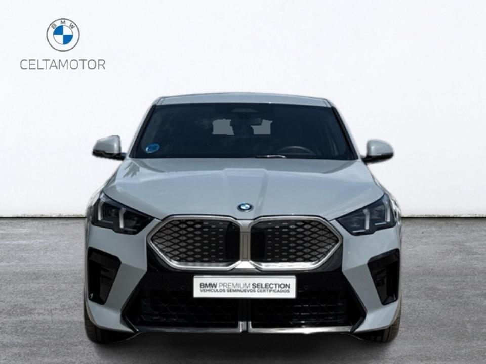 BMW ix2