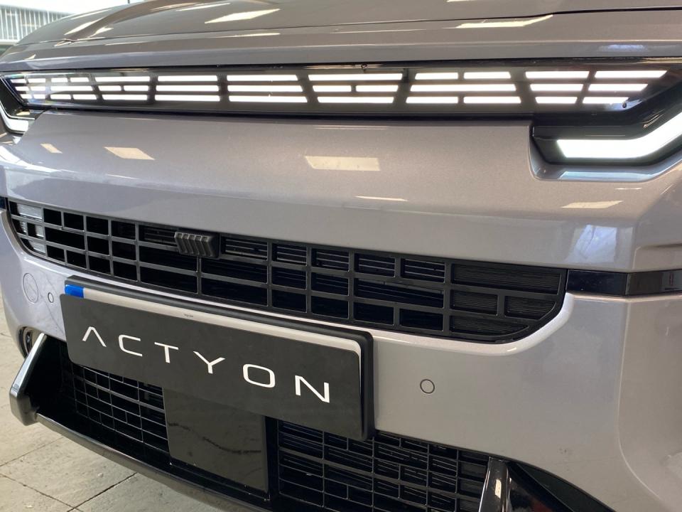KGM Torres Actyon