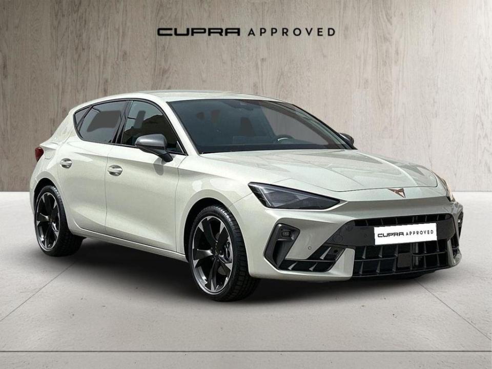 Cupra León