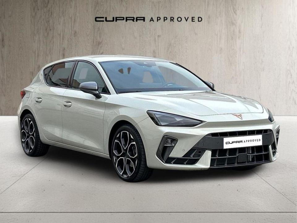 Cupra León