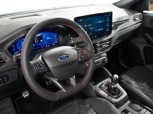 Ford Focus 1.0 Ecoboost MHEV ST-Line X 125