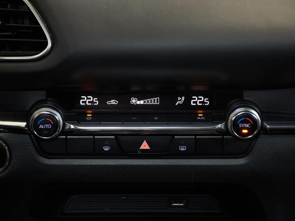 Mazda CX-30 2.0 Skyactiv-G Zenith 2WD 90kW