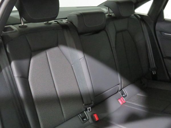 Audi A3 Sedan Black line 35 TDI 110 kW (150 CV)