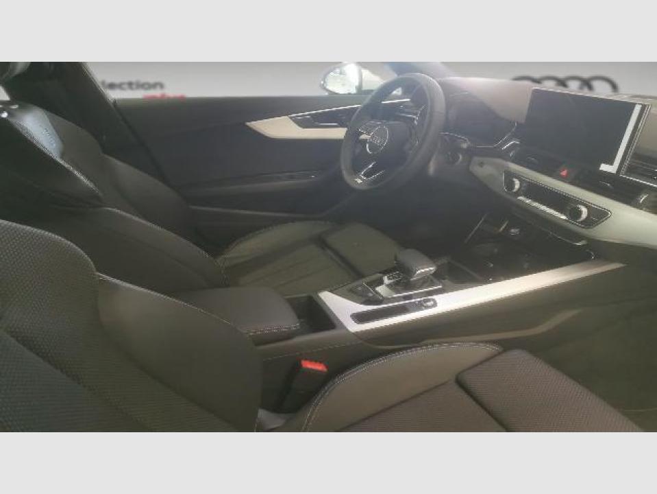 Audi A4 S line 30 TDI 100 kW (136 CV) S tronic