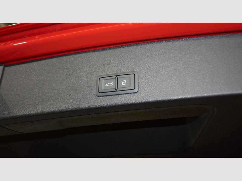 Audi Q2 Advanced 30 TFSI 81 kW (110 CV)