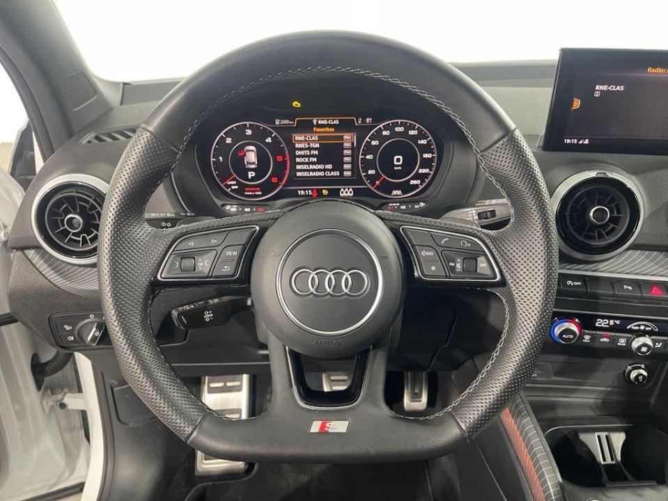 Audi Q2 Adrenalin 30 TDI 85 kW (116 CV) S tronic